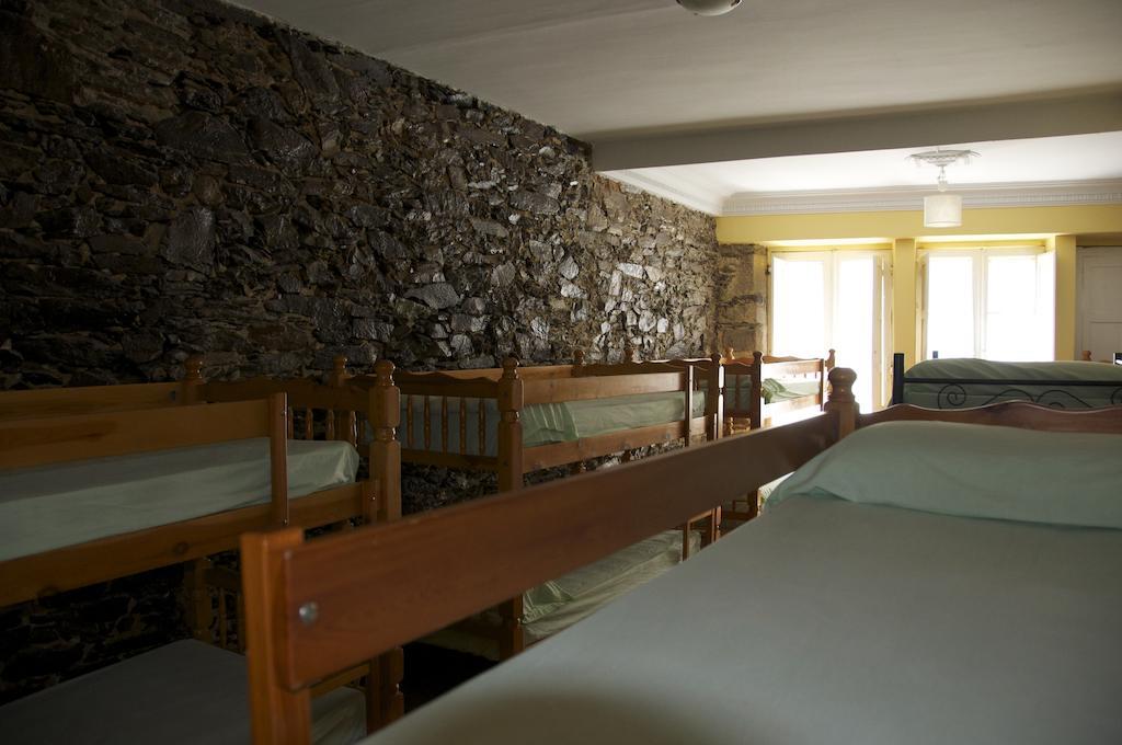 Albergue Los Blasones Саррия Номер фото